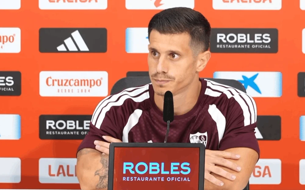 Alfonso Pedraza vuelve a sentirse futbolista en el Sevilla