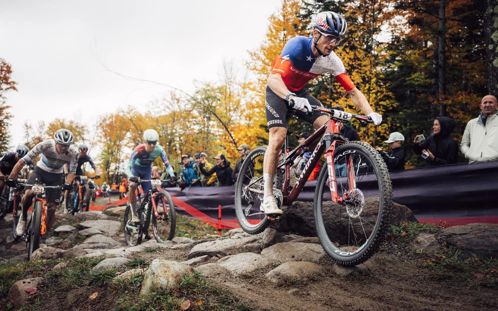 Martín Vidaurre cierra la temporada del Circuito Mundial de cross country con un tercer podio consecutivo