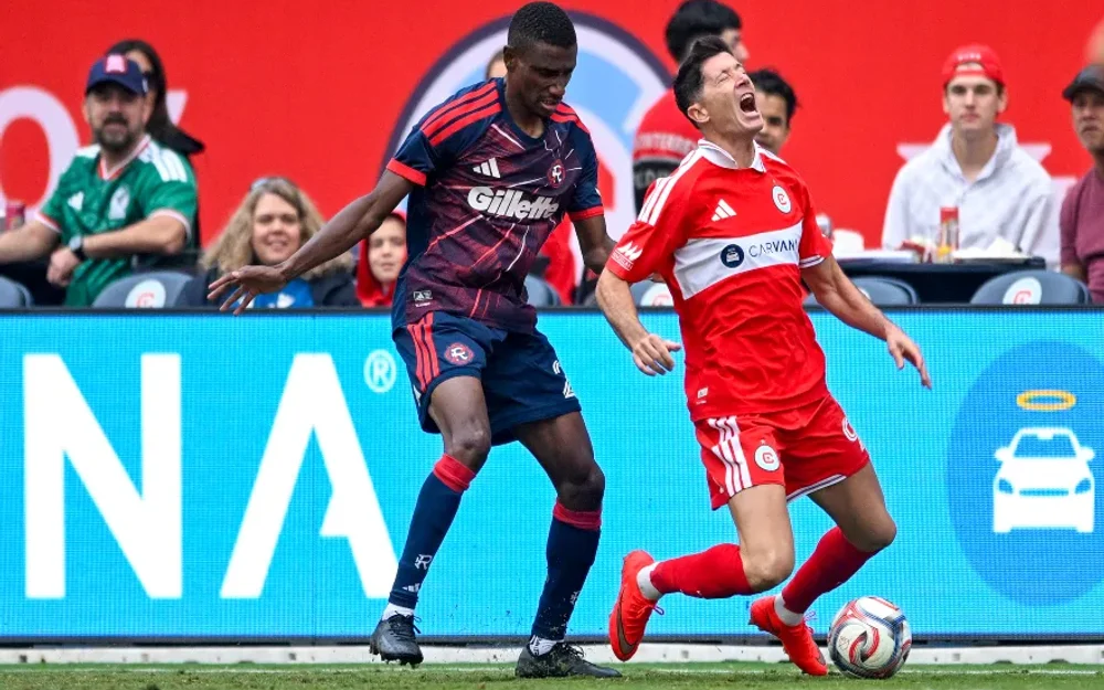 Lewandowski no anota y Chicago Fire cae en casa ante New England Revolution