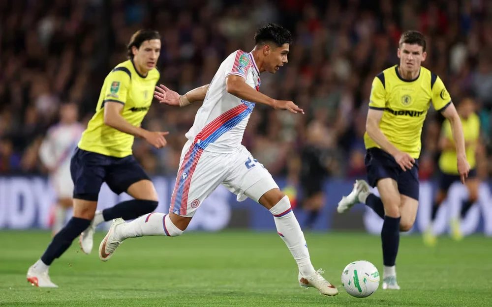 Midtjylland cierra el mercado más rentable de su historia con la venta de Darío Osorio al Crystal Palace