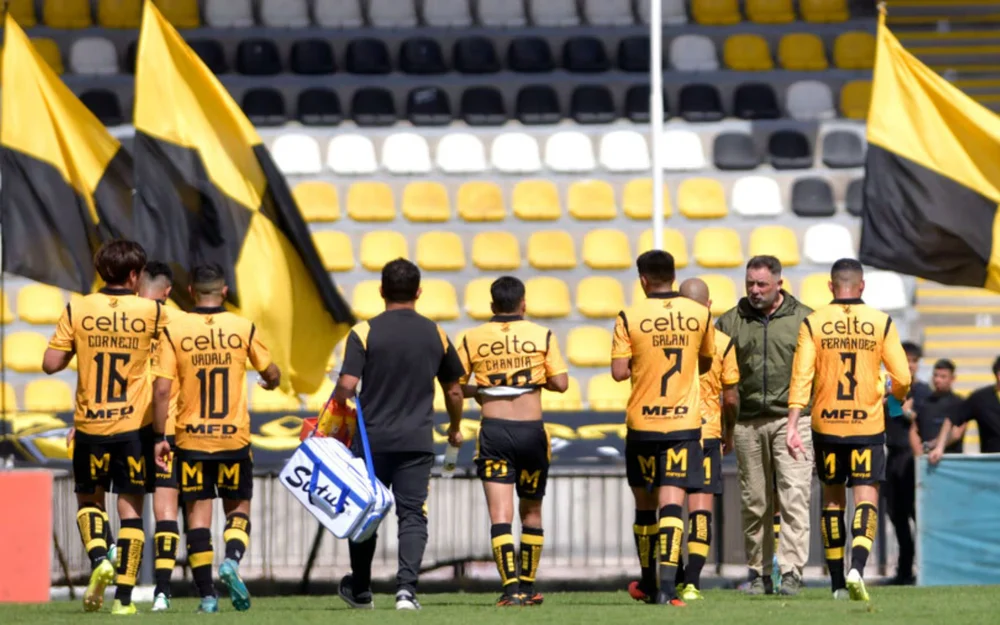 Coquimbo Unido golea 5-2 a Colo Colo y Caputto destaca la presión alta como clave