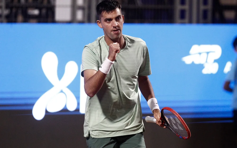 Tomás Barrios busca la final del Challenger de Curitiba ante Guido Justo