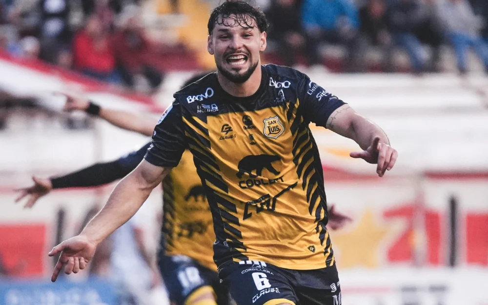 San Luis golpeó en el final en el Aconcagua y quedó a un punto de Cobreloa en el Ascenso