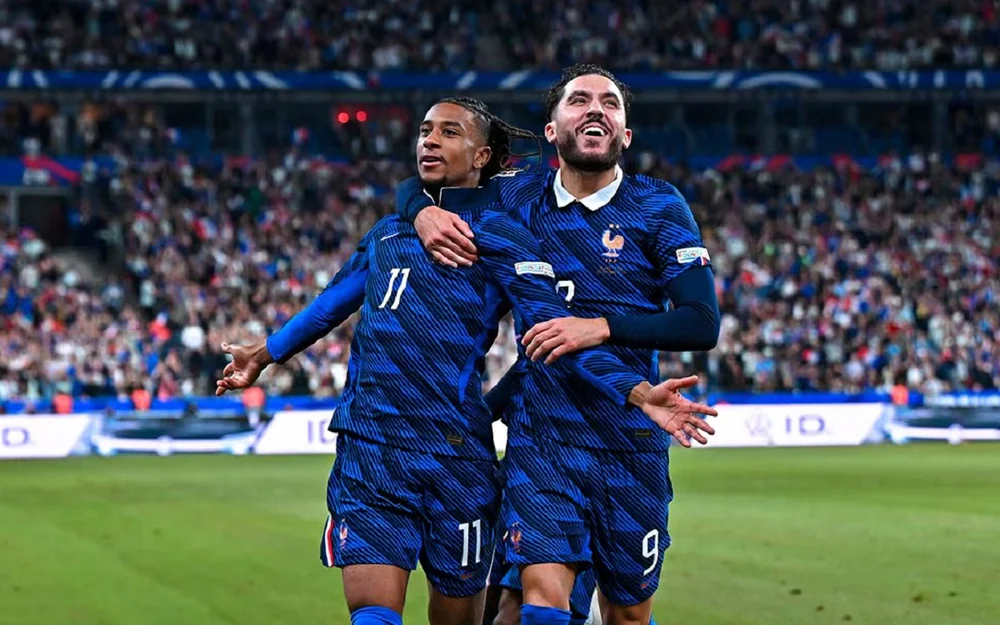 Francia remonta y golea 4-1 a Bélgica en la Nations League
