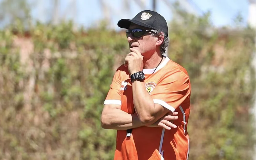 Mario Salas admite que la derrota de Cobreloa ante Copiapó pone en riesgo el título de Primera B