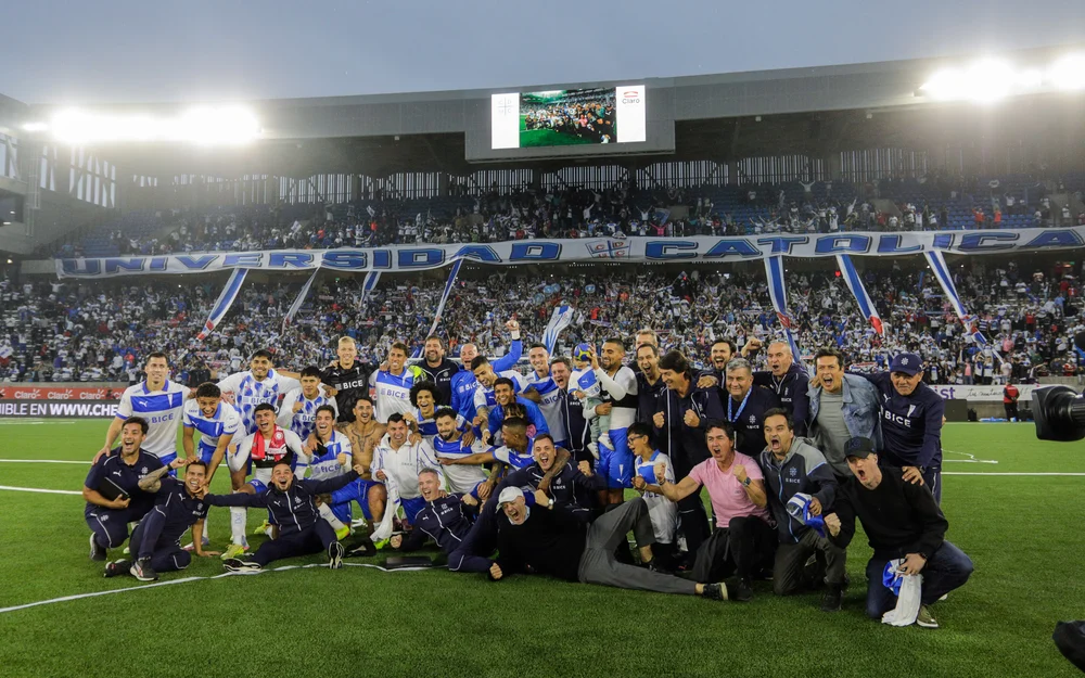 La FIFA renueva la certificación Quality Pro para la cancha del Claro Arena de la UC