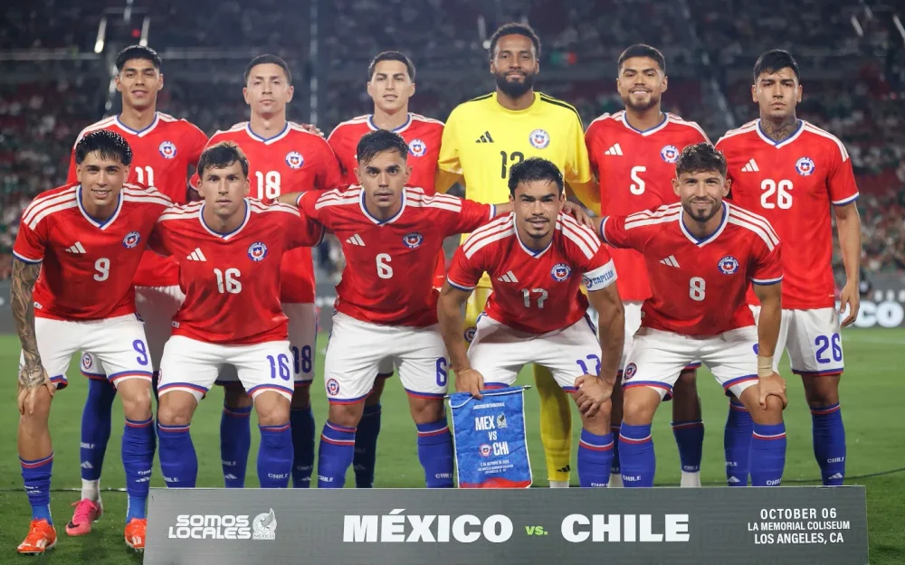 Chile venció a México en Los Ángeles con un 3-4-3 que le dio aire a Nicolás Córdova