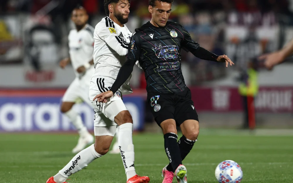 Colo Colo vence a Audax Italiano y avanza a cuartos de final de la Copa Chile