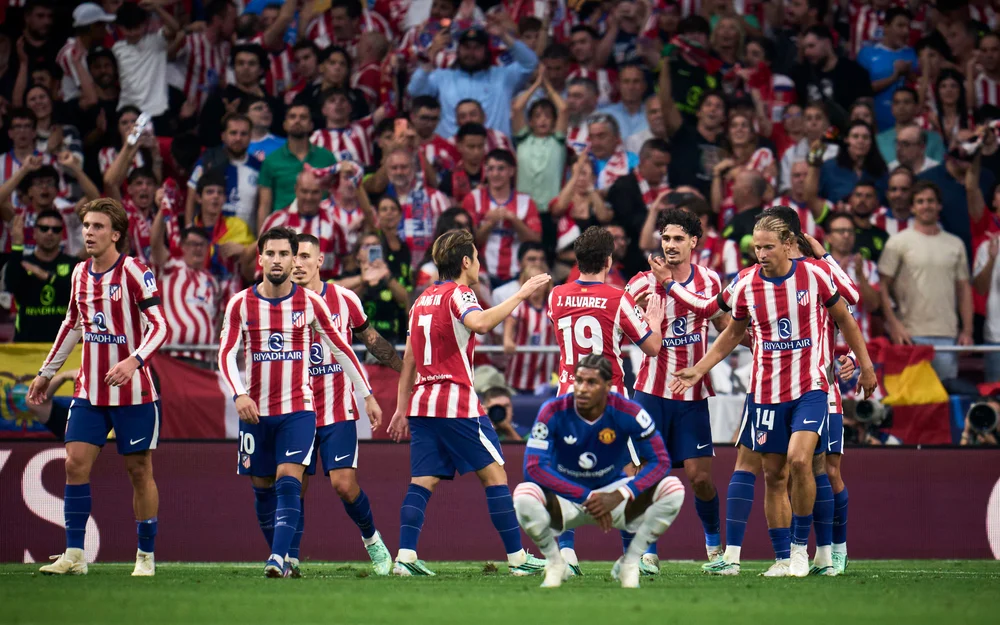 Atlético de Madrid golpea al Manchester United en la Champions League