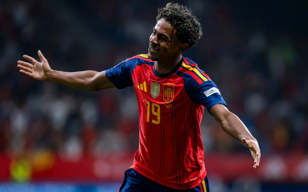Lamine Yamal abre la ruta del triunfo de España ante República Checa en la Nations League