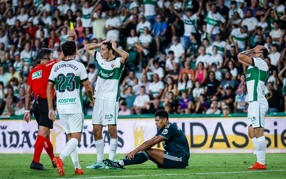 El Elche pierde su fortaleza en el Martínez Valero: tres derrotas en tres partidos como local