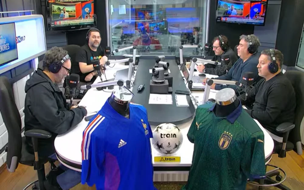 Los Tenores analizan la formación de jugadores con el jefe de la cantera de O'Higgins