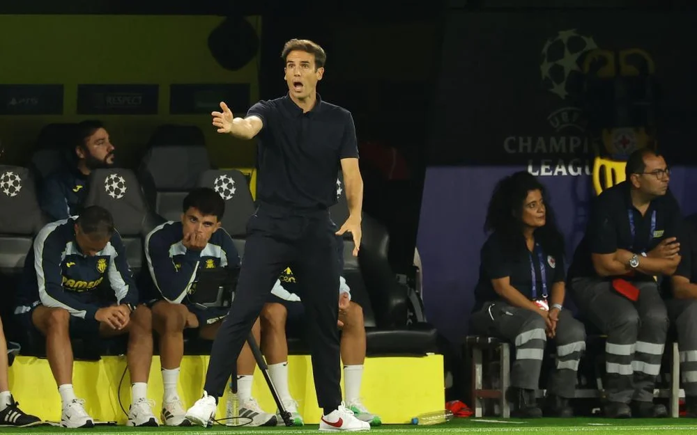 Iñigo Pérez asume la falta de nivel del Villarreal: "No estoy dando el nivel"