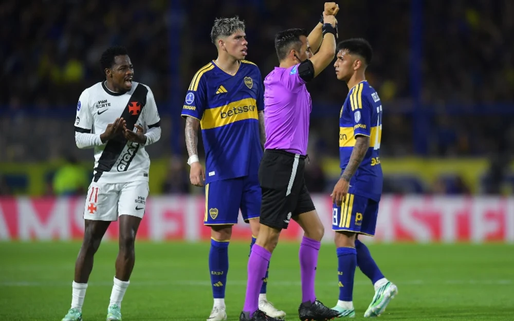 Prensa argentina cuestiona a Palacios y Alarcón tras la caída de Boca ante Vasco en la Sudamericana
