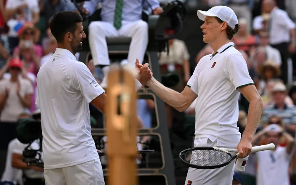 Djokovic respalda a Sinner tras el fin anticipado de su temporada por lesión en la rodilla