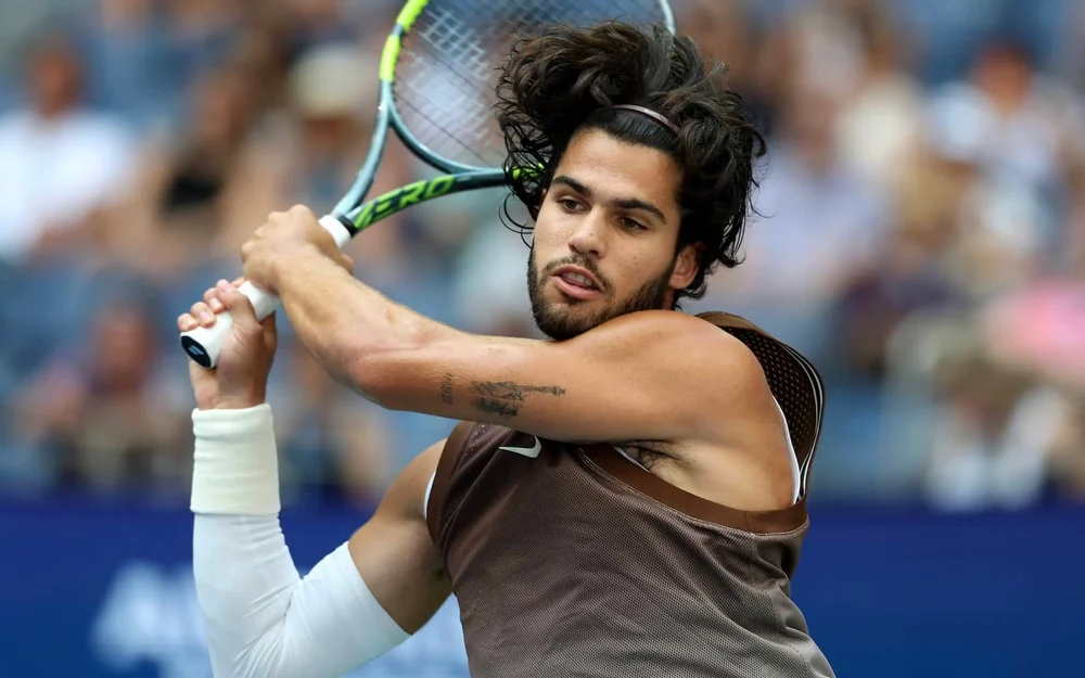 Alcaraz abre en Shanghái con dardos a la ATP por la carga de torneos