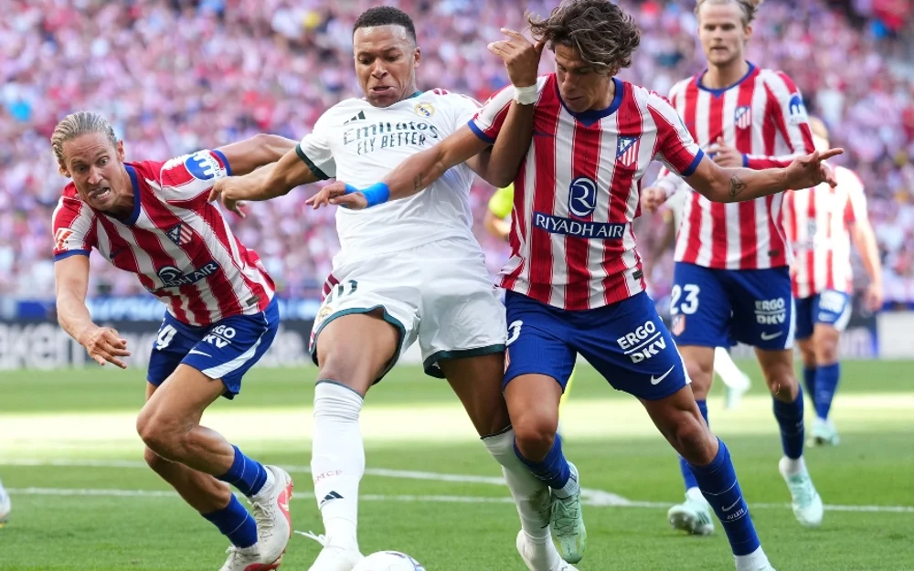 Atlético Madrid gana el derbi al Real Madrid y aprieta la lucha por LaLiga