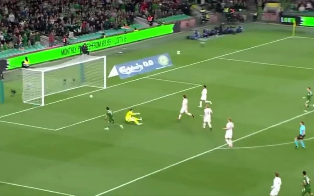 Parrott firma un doblete y Austria rescata el empate ante Irlanda en la Nations League