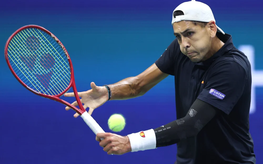 Tabilo busca los cuartos del ATP 500 de Tokio ante Shapovalov