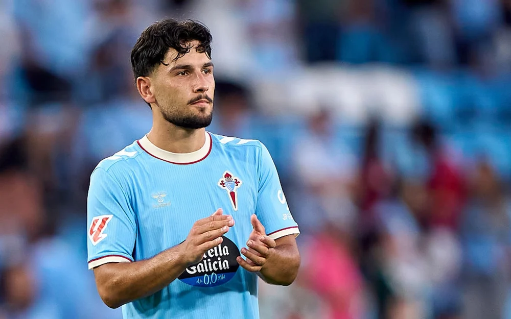 Yoel Lago se consolida en la defensa del Celta con la confianza de Giráldez