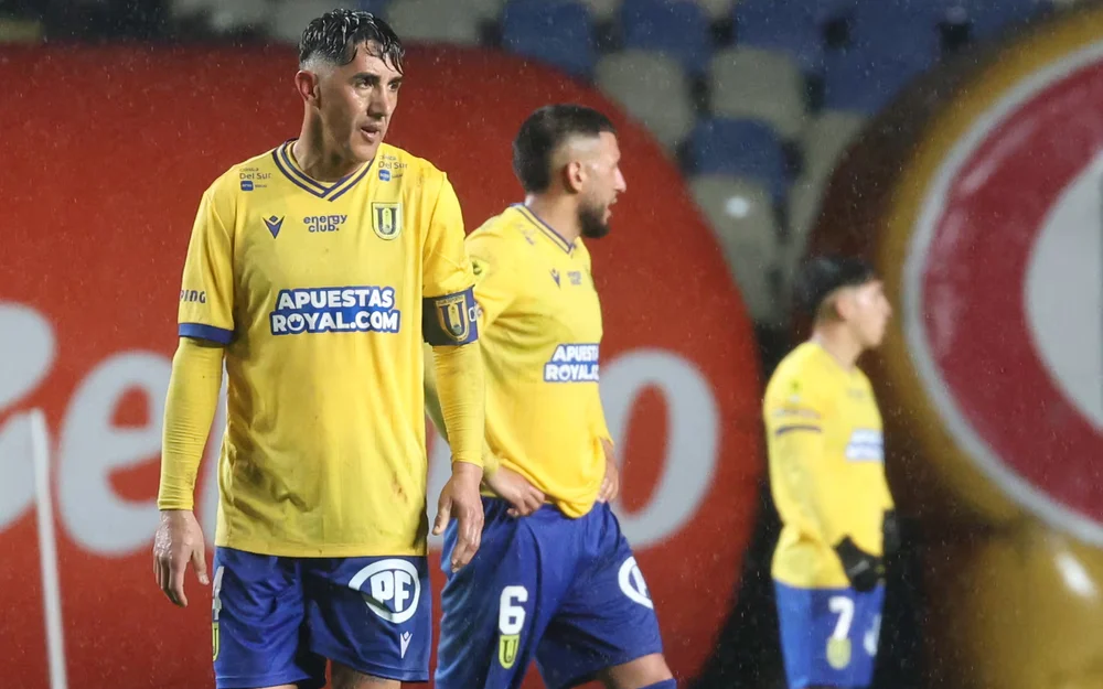 Liga chilena es la tercera más veterana de Sudamérica con promedio de 27,4 años