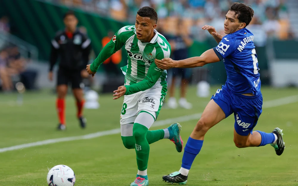 Deossa brilla como MVP en el triunfo del Betis ante el Getafe
