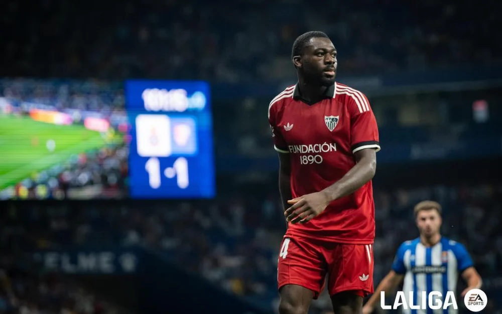 Fofana entrena en solitario durante sus vacaciones con el Sevilla