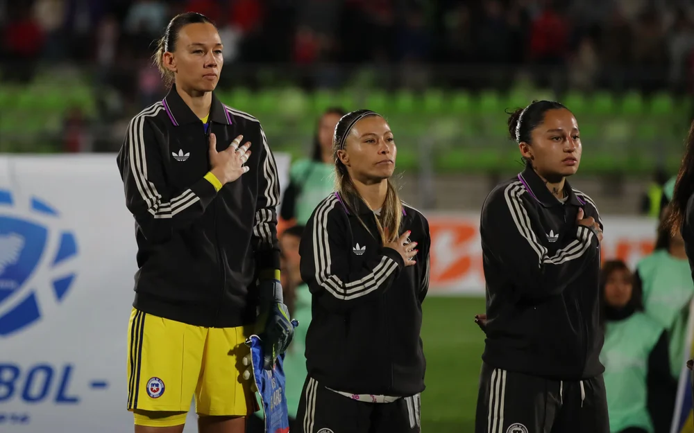Luis Mena renueva la Roja femenina: 23 convocadas para los amistosos ante Bolivia