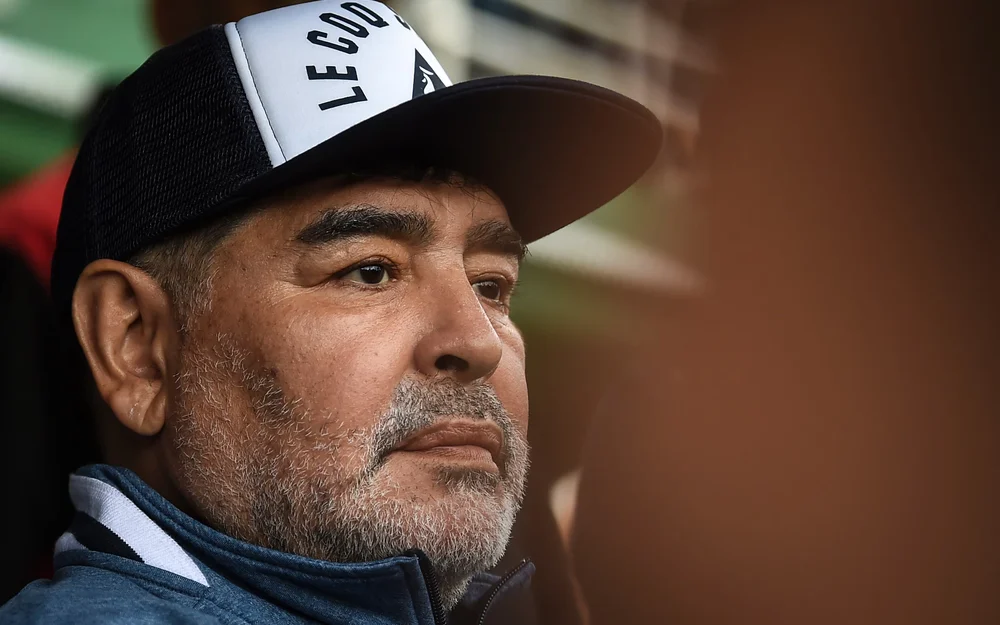 Fiscalía pide hasta 12 años de cárcel para el equipo médico de Maradona