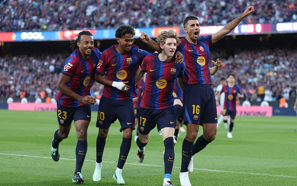 Barcelona extiende su racha a ocho victorias y se afirma en la cima de La Liga