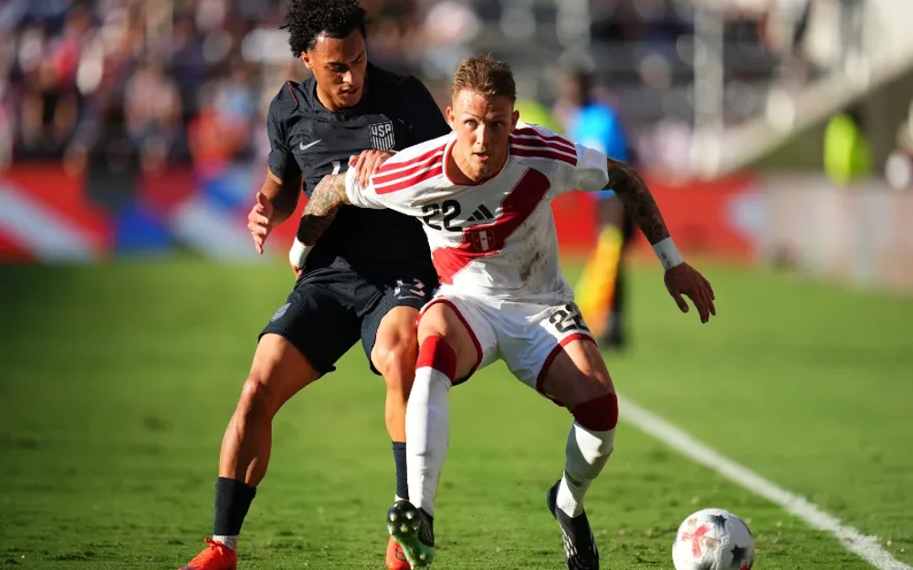 Estados Unidos golea a Perú en Orlando con un penal que abrió el camino