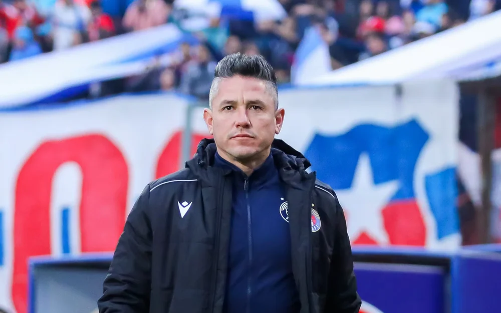 Gustavo Canales apunta a la autoestima como el problema de fondo en La Roja