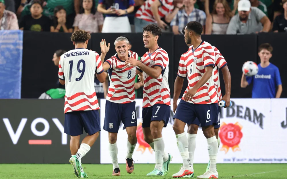 México llega golpeado al duelo con La Roja tras goleada 3-0 ante Estados Unidos