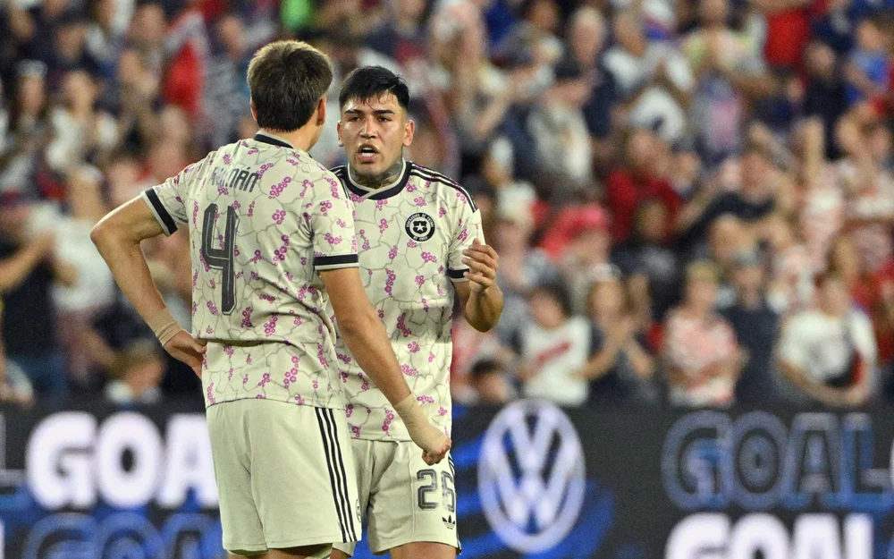 Chile suma otra derrota en Norteamérica: los goles en pelota parada vuelven a golpear a la Roja de Córdova