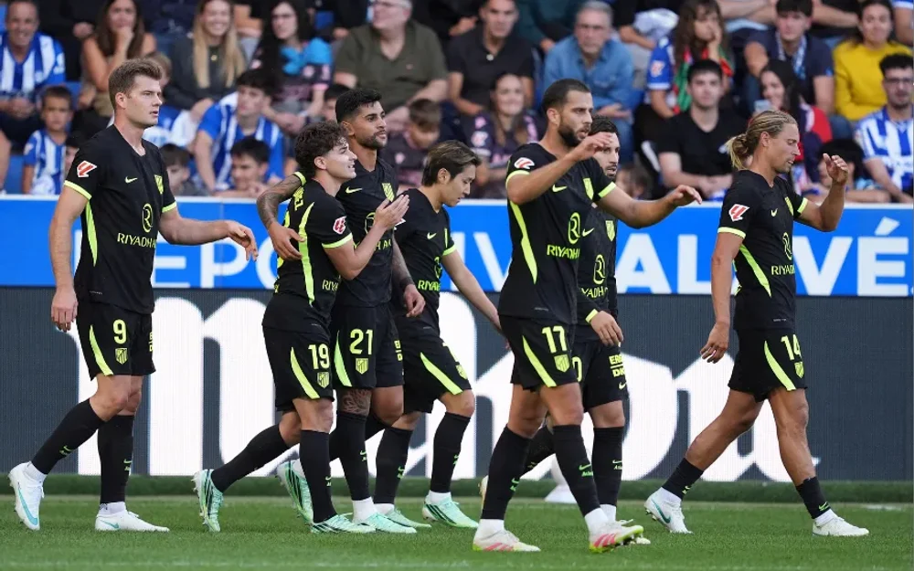 Atlético de Madrid sufrió ante Alavés pero ganó y presiona al Betis de Pellegrini en La Liga