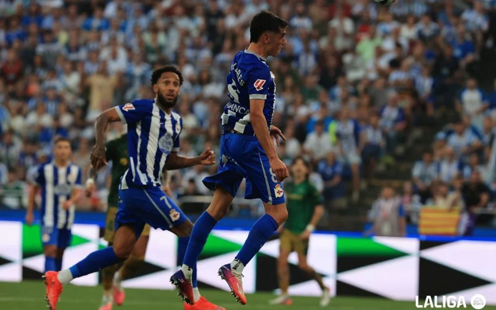 Aubameyang solo juega veinte minutos en Liga por un virus