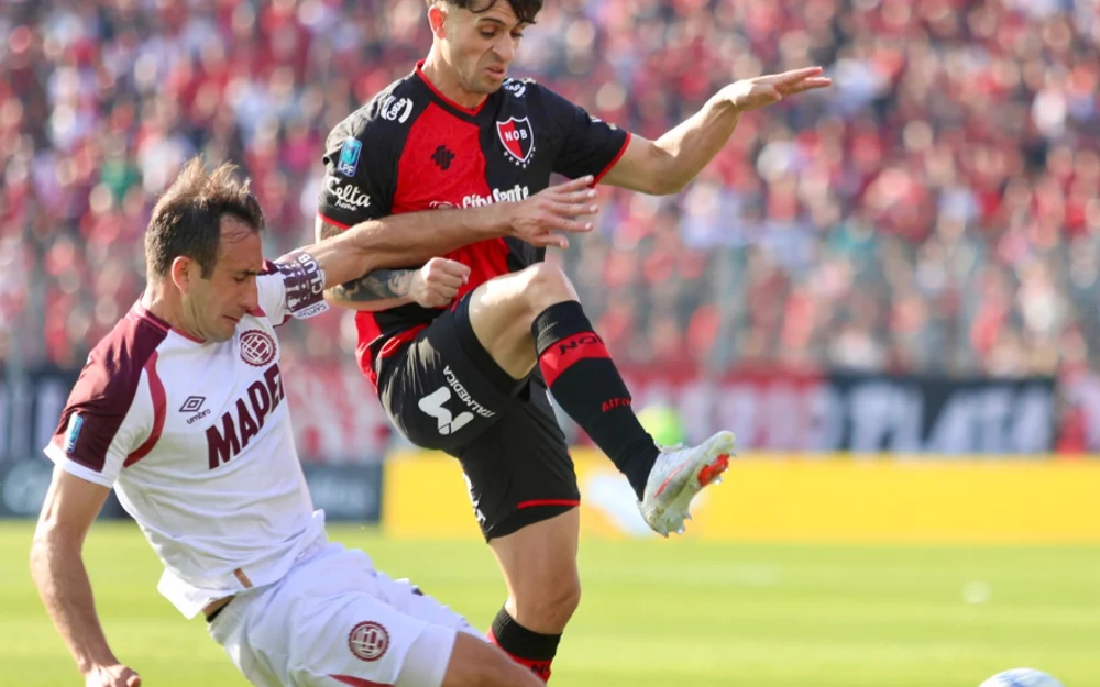 Lanús y Newell's igualaron sin goles en un partido sin emociones por el Clausura argentino