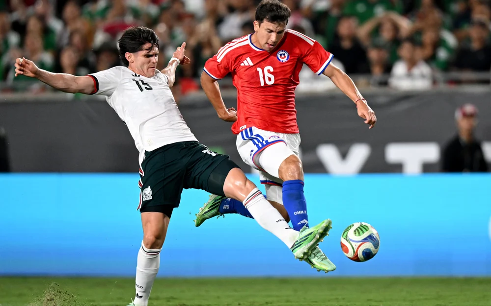 Chile derrota 2-0 a México en Los Ángeles y la prensa azteca cuestiona el arranque de Rafa Márquez