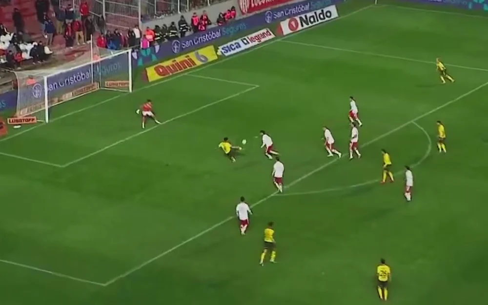 César Pérez marca de volea en el 2-0 de Defensa y Justicia sobre Unión de Santa Fe