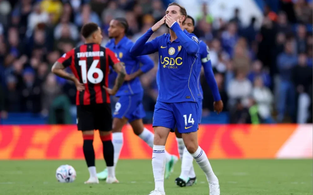 Chelsea golea a Bournemouth y vuelve a la pelea en la Premier League