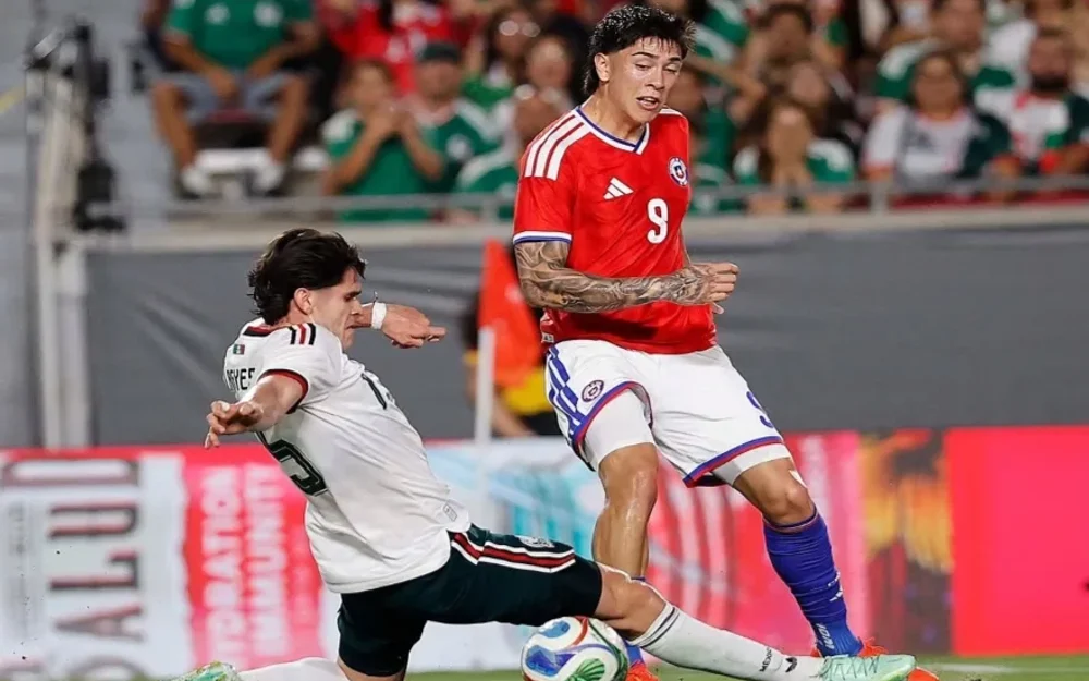 Maxi Gutiérrez anota y Diego Ulloa brilla en el triunfo de La Roja sobre México en Los Ángeles