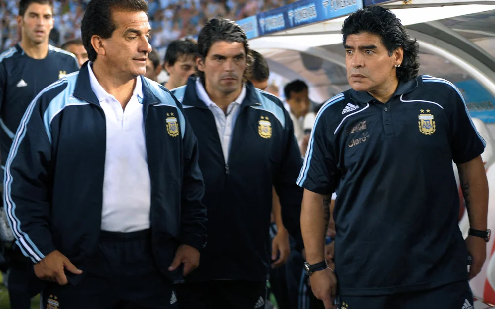 Exfutbolista argentino Alejandro Mancuso es acusado de vender licencias de entrenador falsas en Brasil