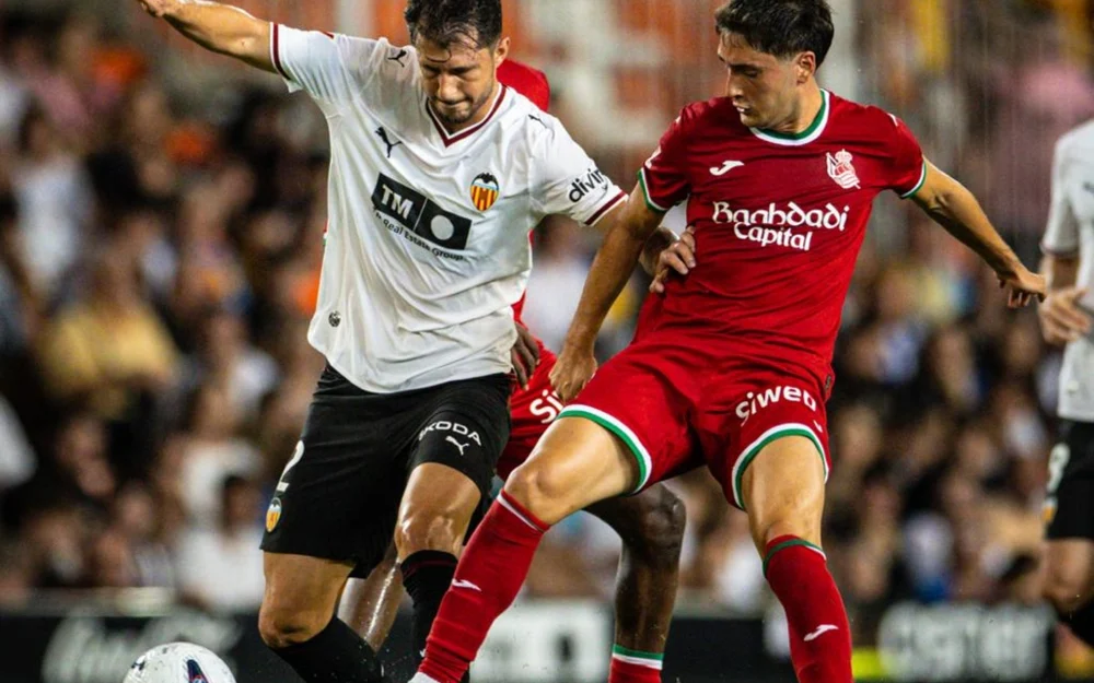Gorrotxategi vuelve al once titular en Mestalla tras superar molestias de pubis