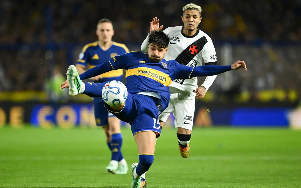 Arruabarrena defiende a Williams Alarcón tras la caída de Boca ante Vasco en la Sudamericana